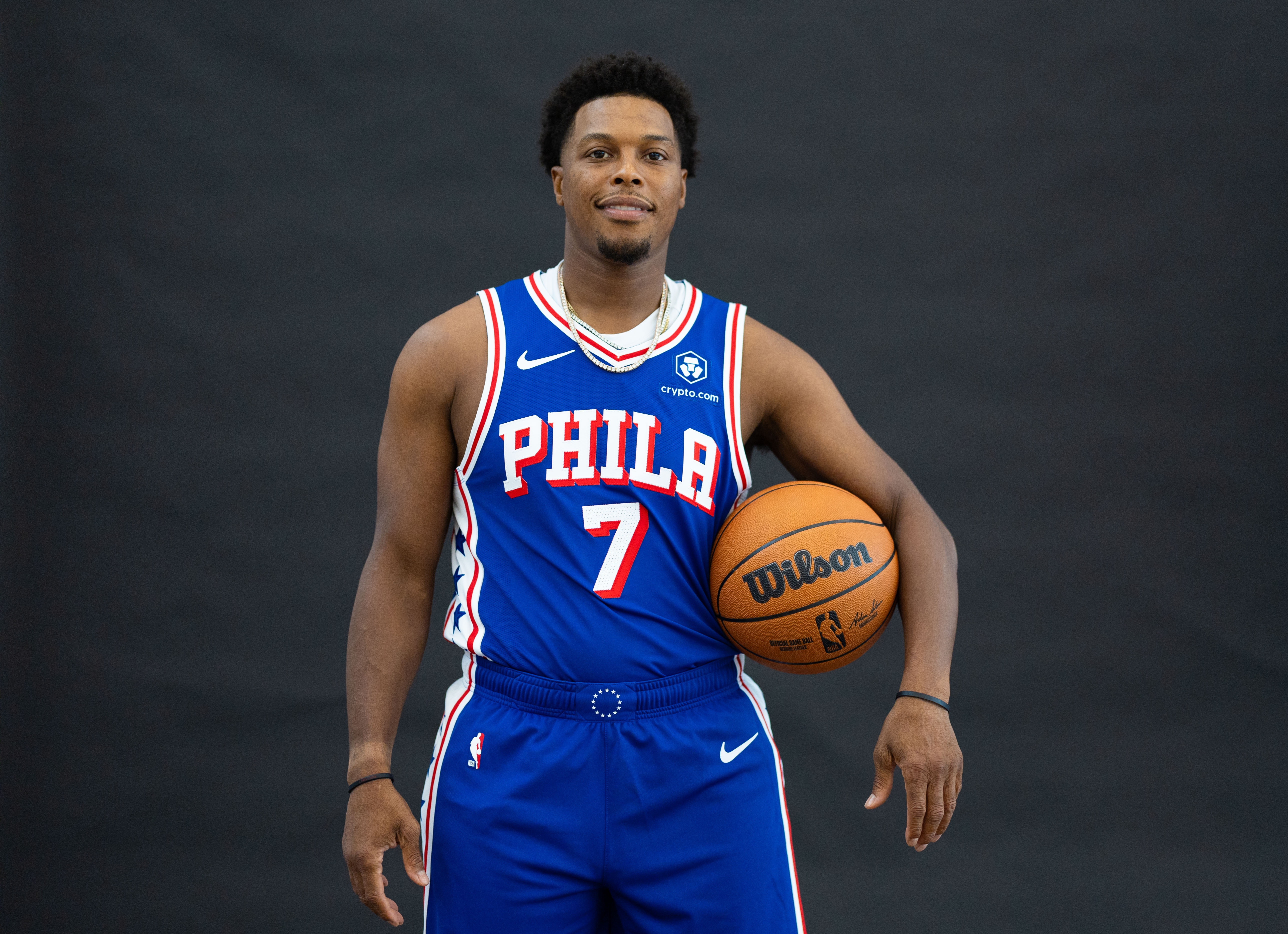 开云APP-埃奇库姆：猛龙仍然爱着洛瑞 他离开时球迷没任何不满