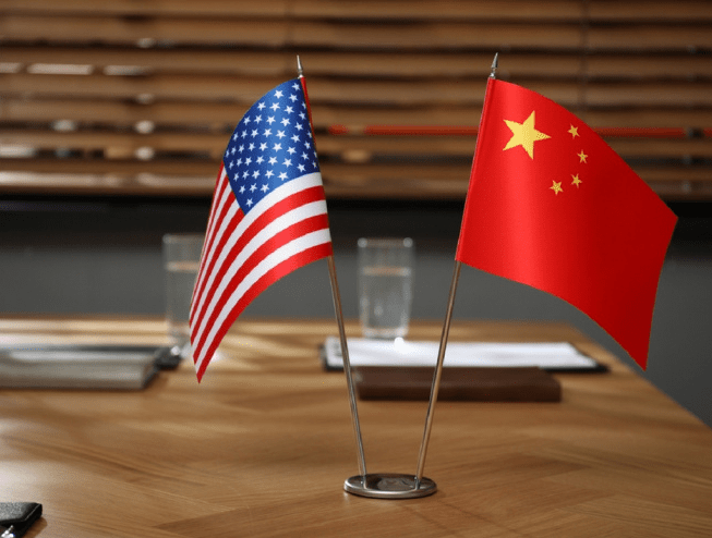 “克林顿:知道中国取代美国那一天会来,希望到时候…”