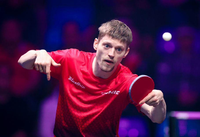 一夜三项全部出局！国乒男队20岁黑马反差大：WTT球星赛连输外战|陈俊菘|男单|徐瑛彬|覃予萱|男双_新浪体育_新浪新闻